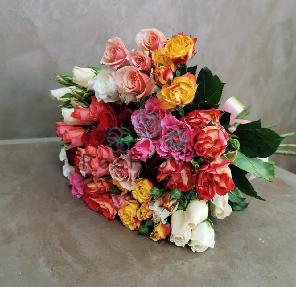 Букет цветов из: Розы в Коряжме