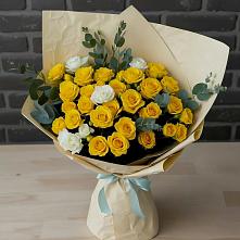 Букет цветов из:  Розы в Коряжме