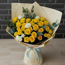Букет цветов из:  Розы в Коряжме
