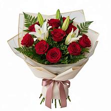 Букет цветов из:  Лилии и Розы в Коряжме