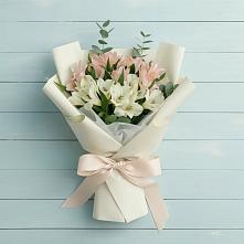 Букет цветов из:  Альстромерии в Коряжме
