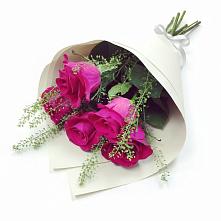 Букет цветов из:  Розы в Коряжме