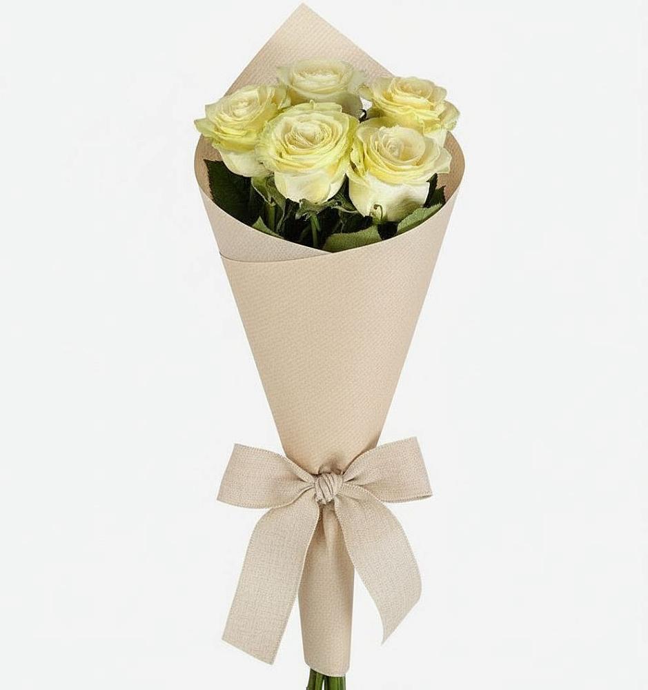 Букет цветов из: Розы в Коряжме