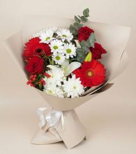 Букет цветов из:  Розы, Хризантемы, Герберы и Лилии в Коряжме
