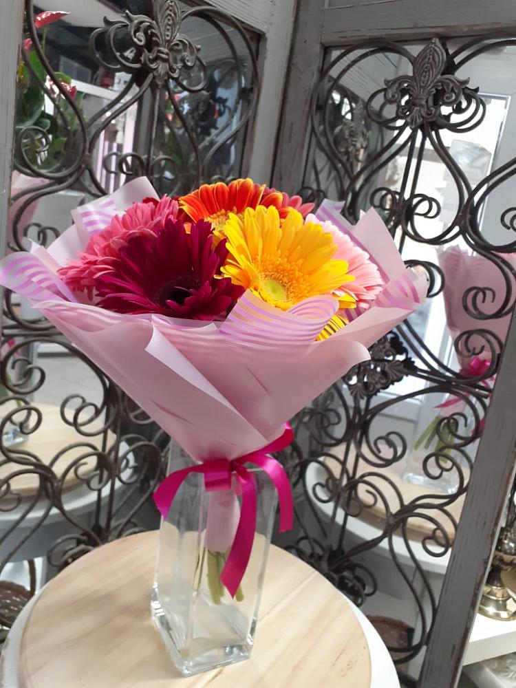 Букет цветов из: Герберы в Коряжме