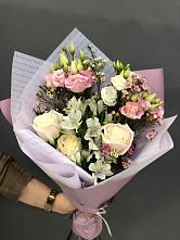 Букет цветов из:  Альстромерии, Розы и Лизиантусы #REPLACE_PRED# Коряжме