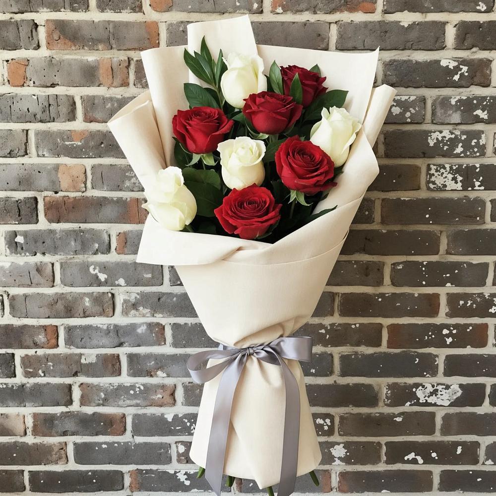 Букет цветов из: Розы в Коряжме