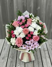 Букет цветов из:  Альстромерии, Гвоздики, Розы и Хризантемы в Коряжме