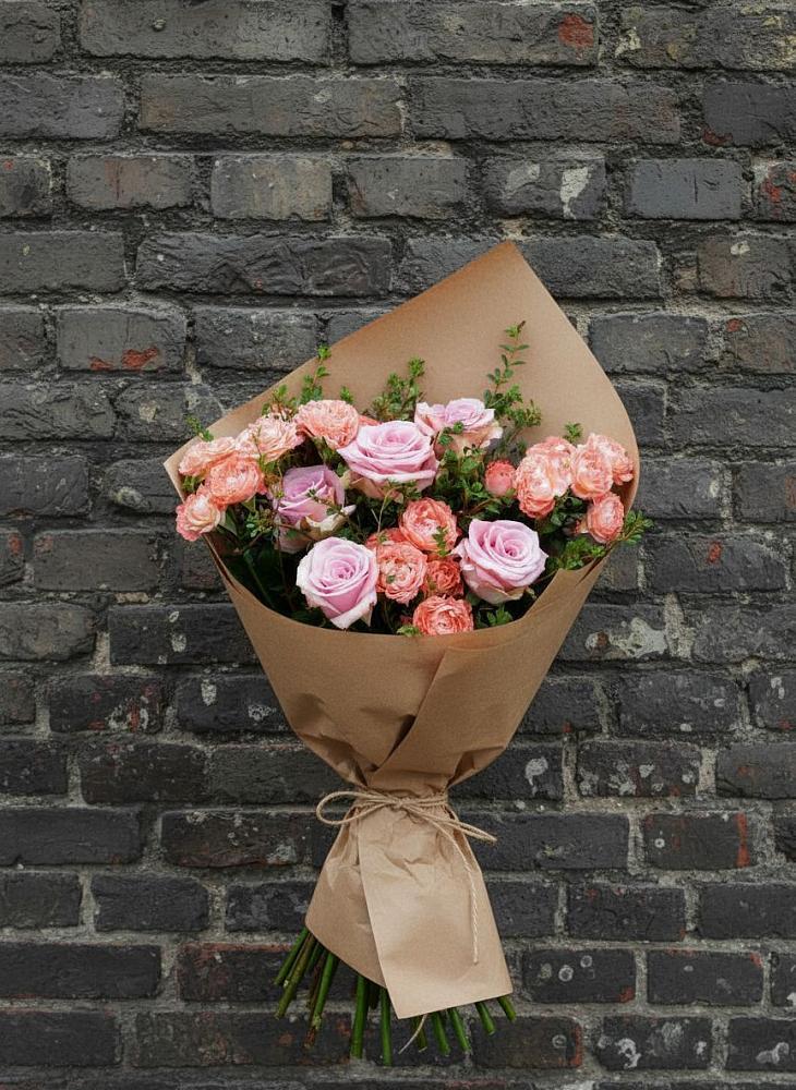 Букет цветов из: Розы в Коряжме