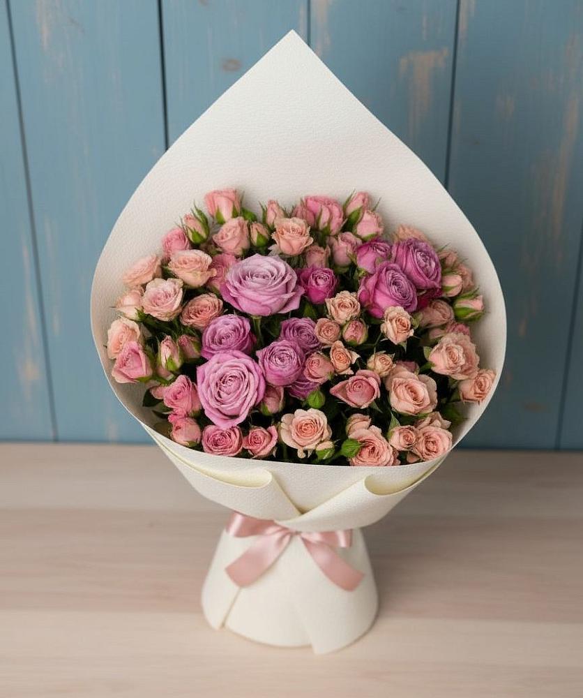 Букет цветов из: Розы в Коряжме
