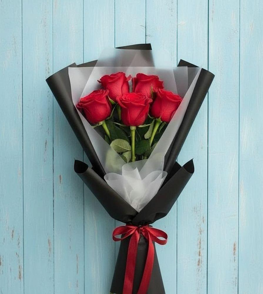 Букет цветов из: Розы в Коряжме