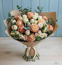 Букет цветов из:  Альстромерии и Розы в Коряжме
